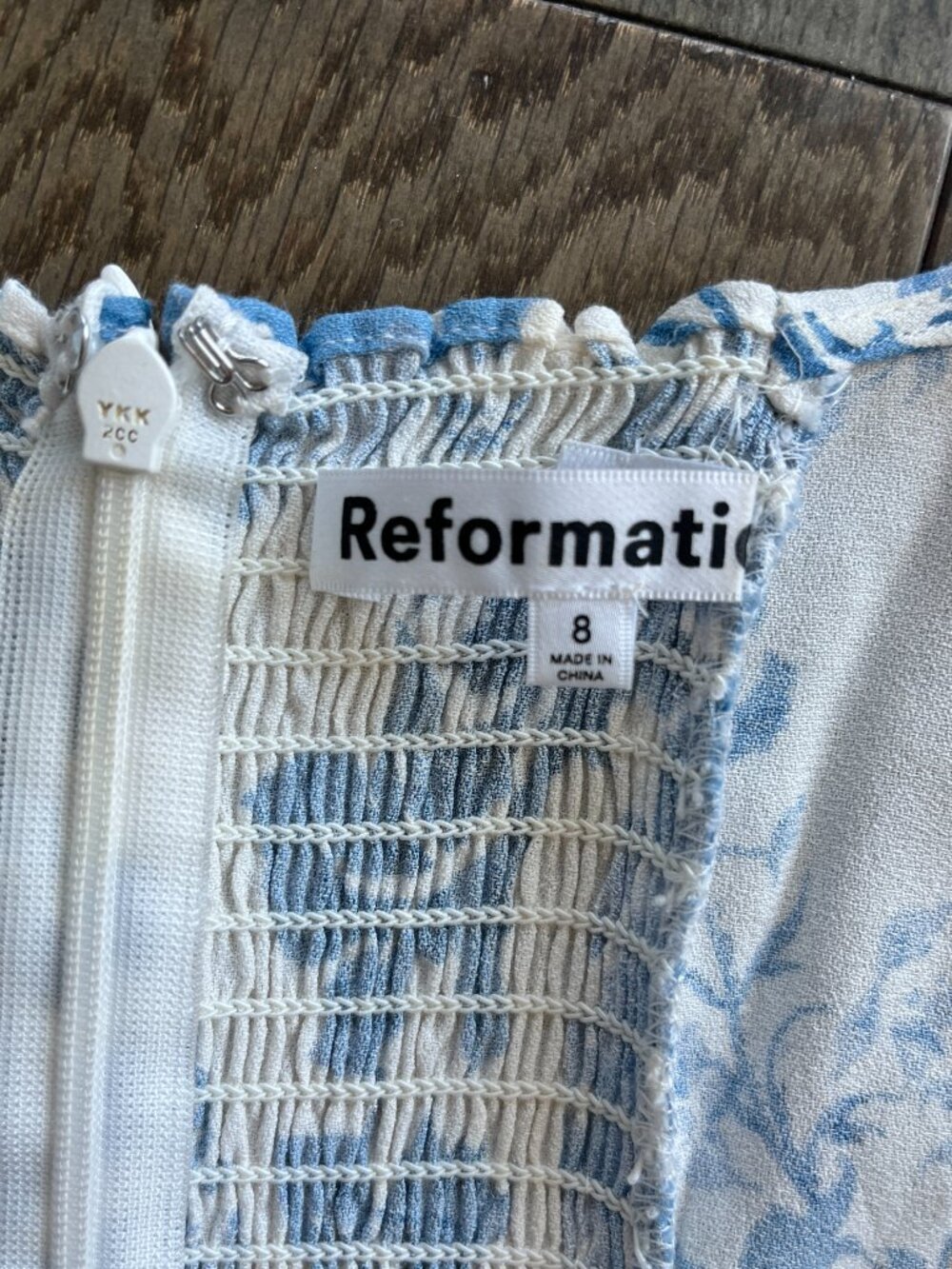 Reformation Brittney Floral Mini Dress Blue White Size 8 Short Puff Sleeve - Picture 3 of 8